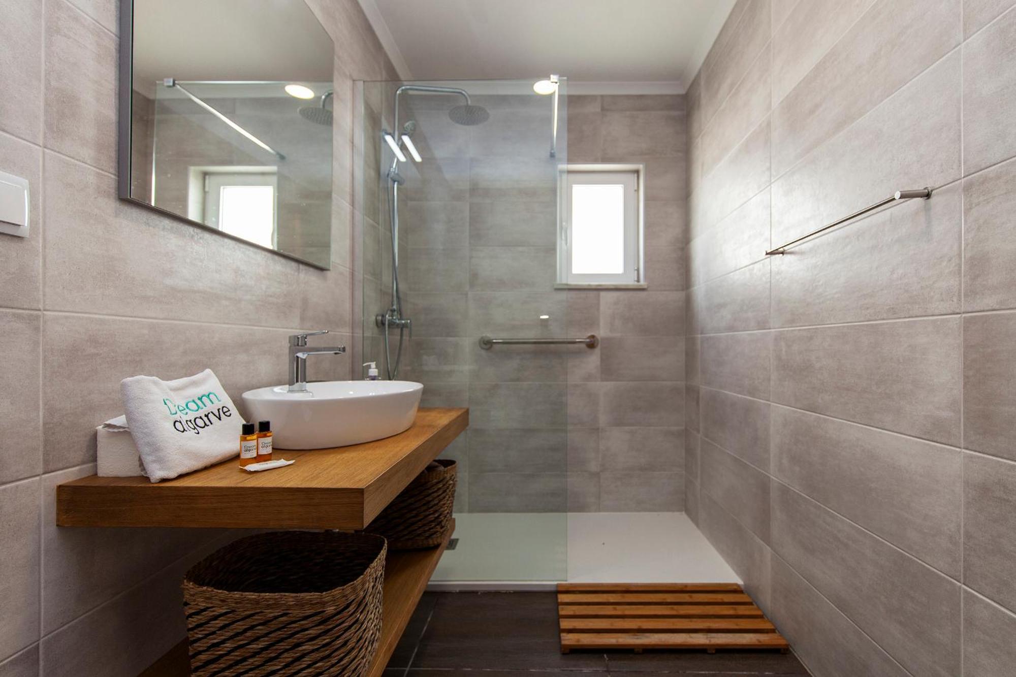 Villa D13 - Eiras Velhas House In