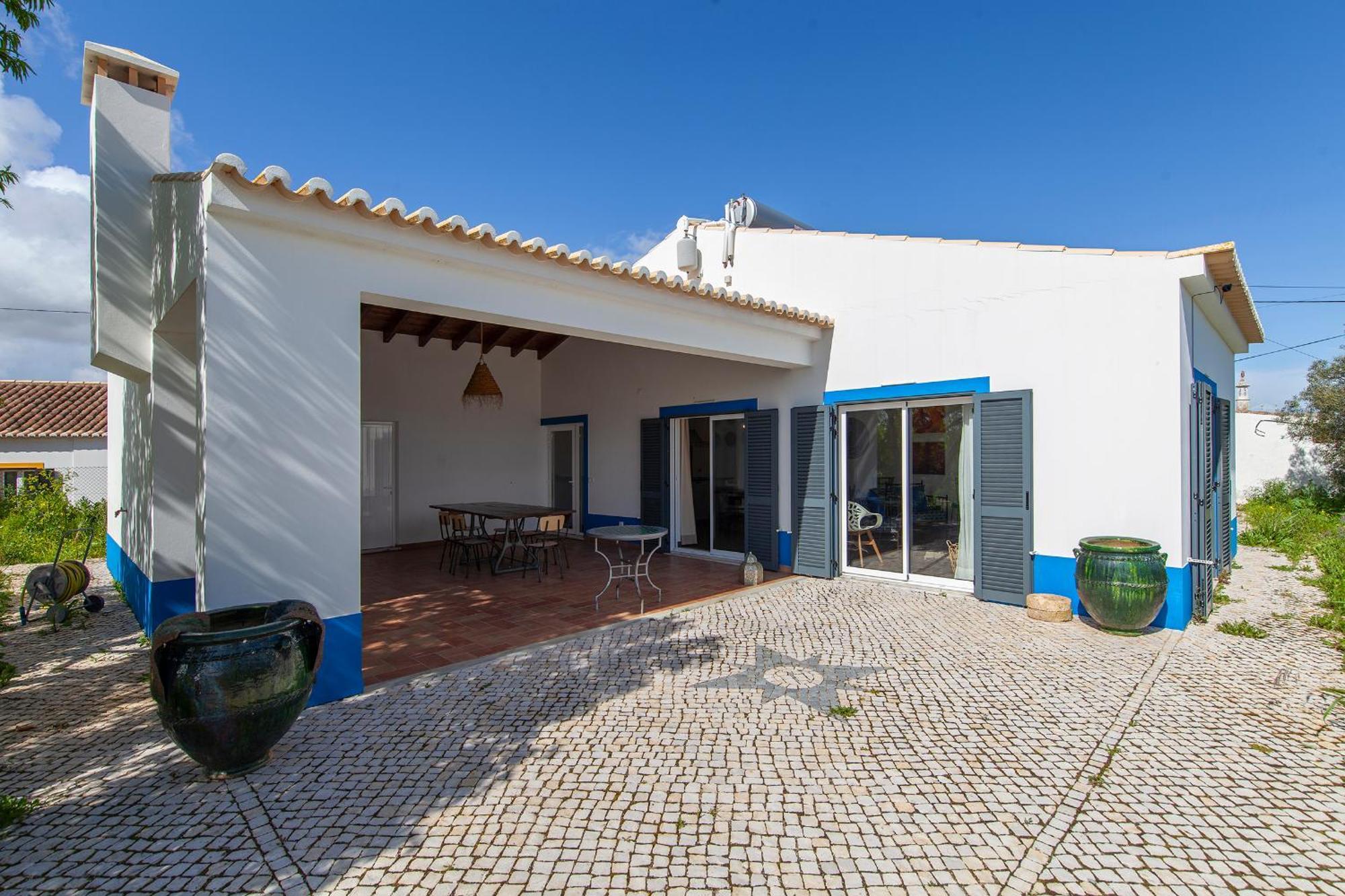 D13 - Eiras Velhas House In * Almadena
