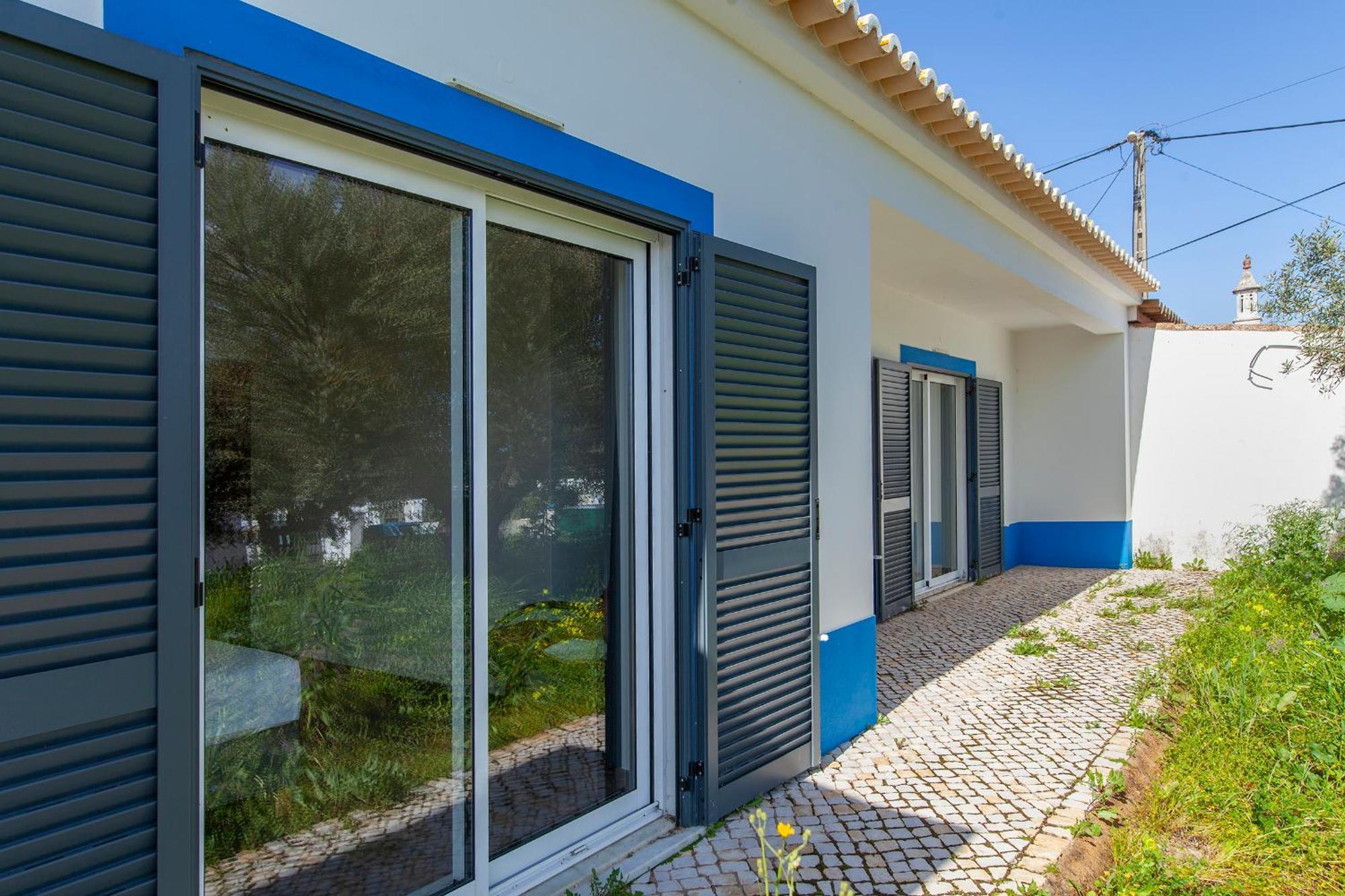 Villa D13 - Eiras Velhas House In