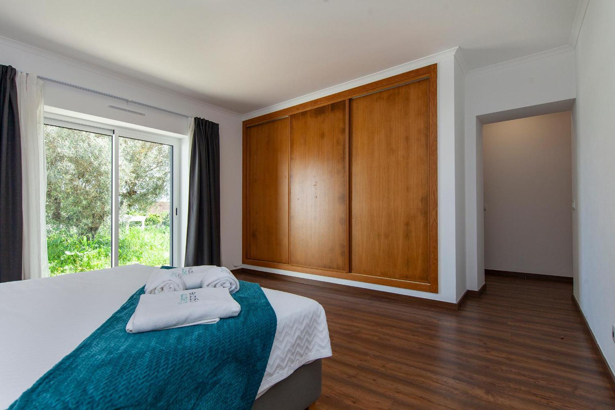 D13 - Eiras Velhas House In *