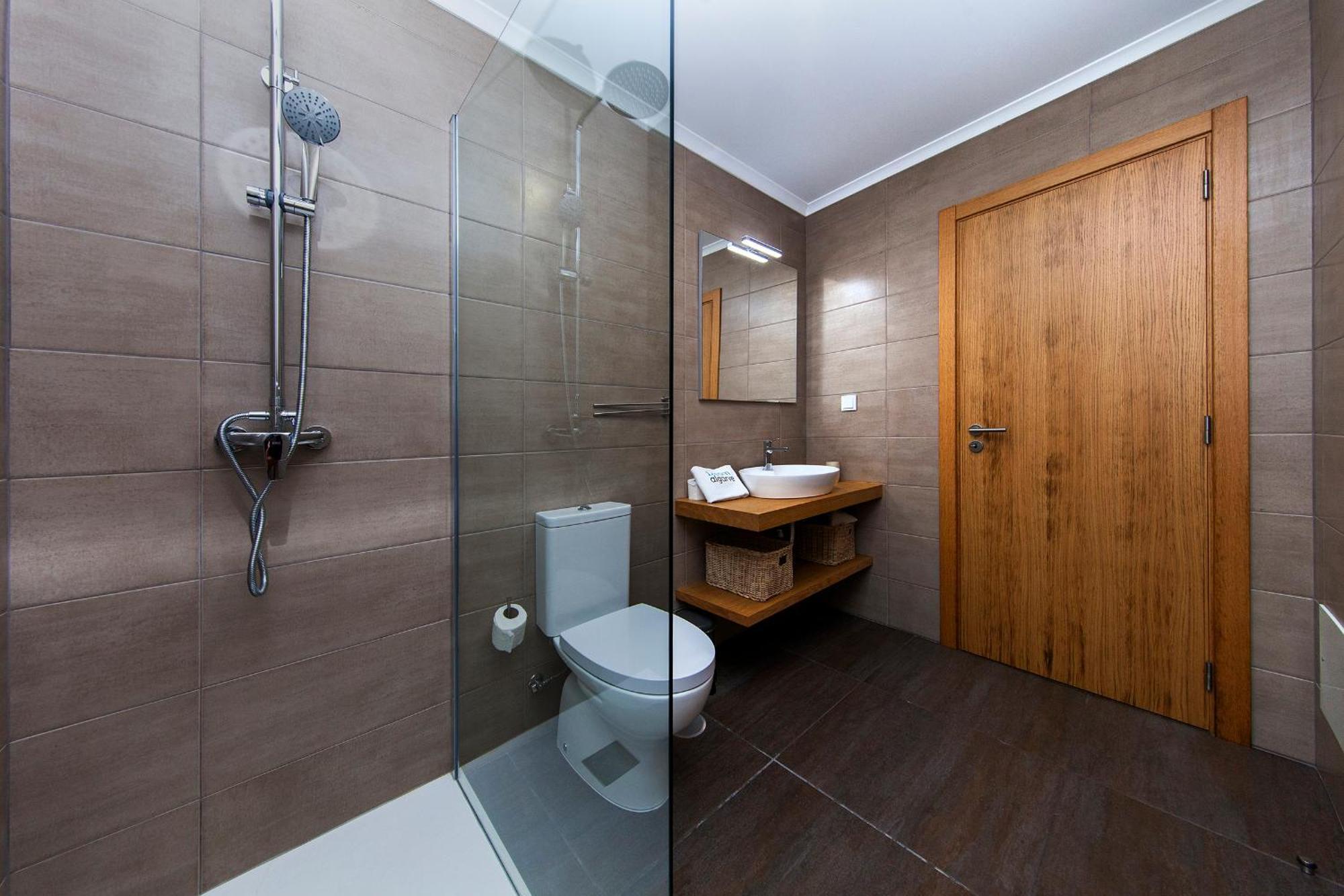 D13 - Eiras Velhas House In * Almadena