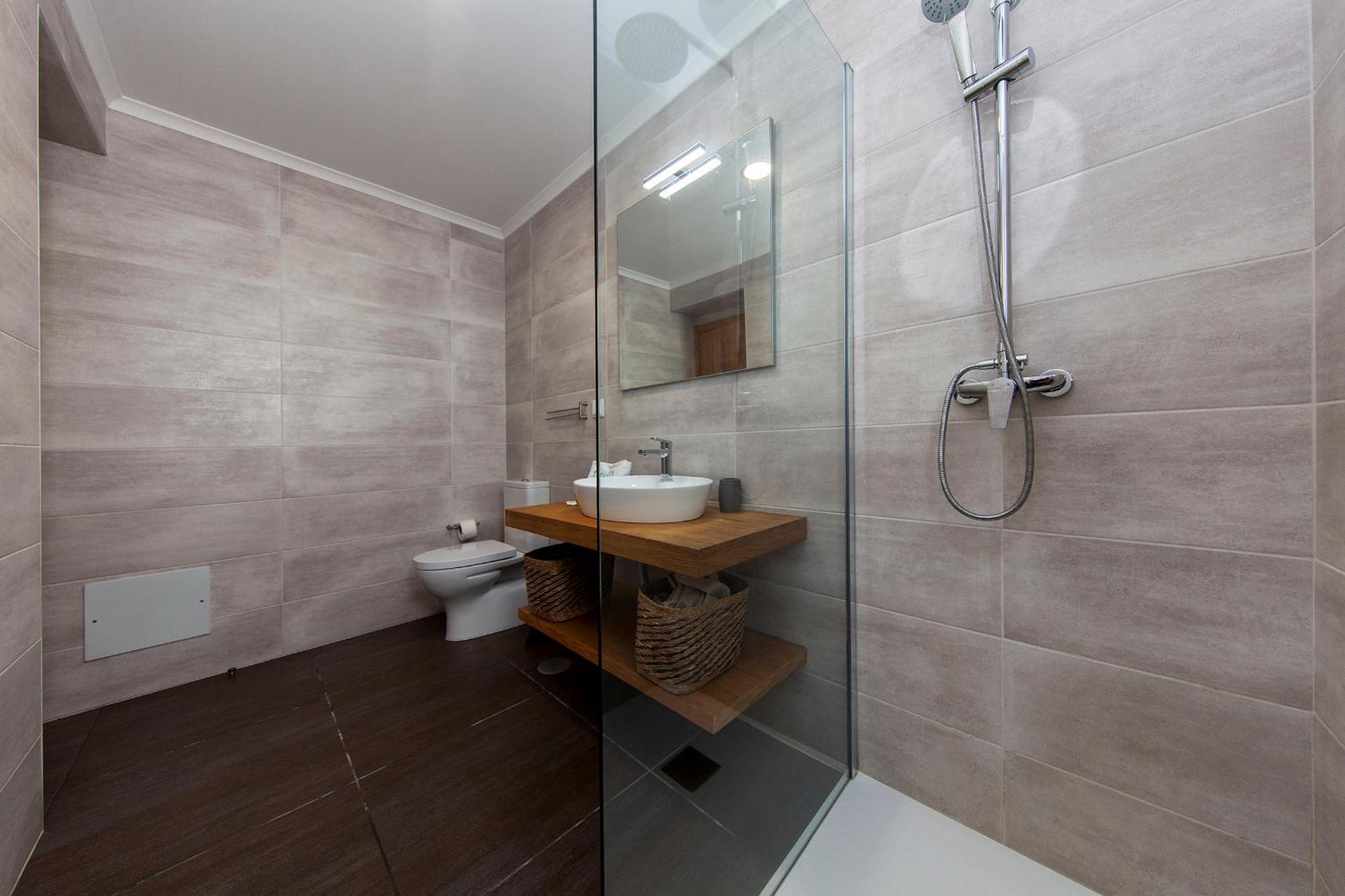 D13 - Eiras Velhas House In *