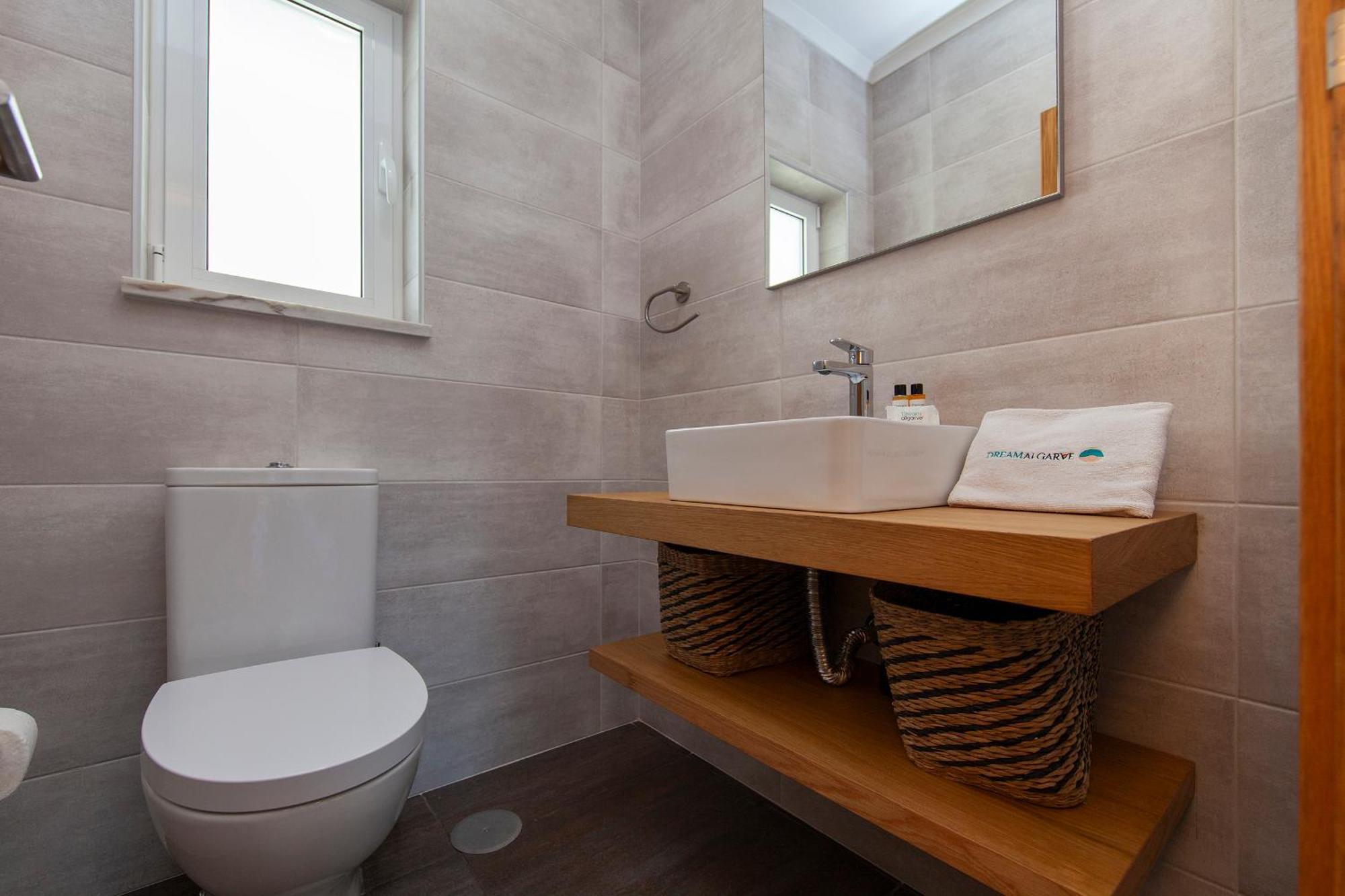 Villa D13 - Eiras Velhas House In *